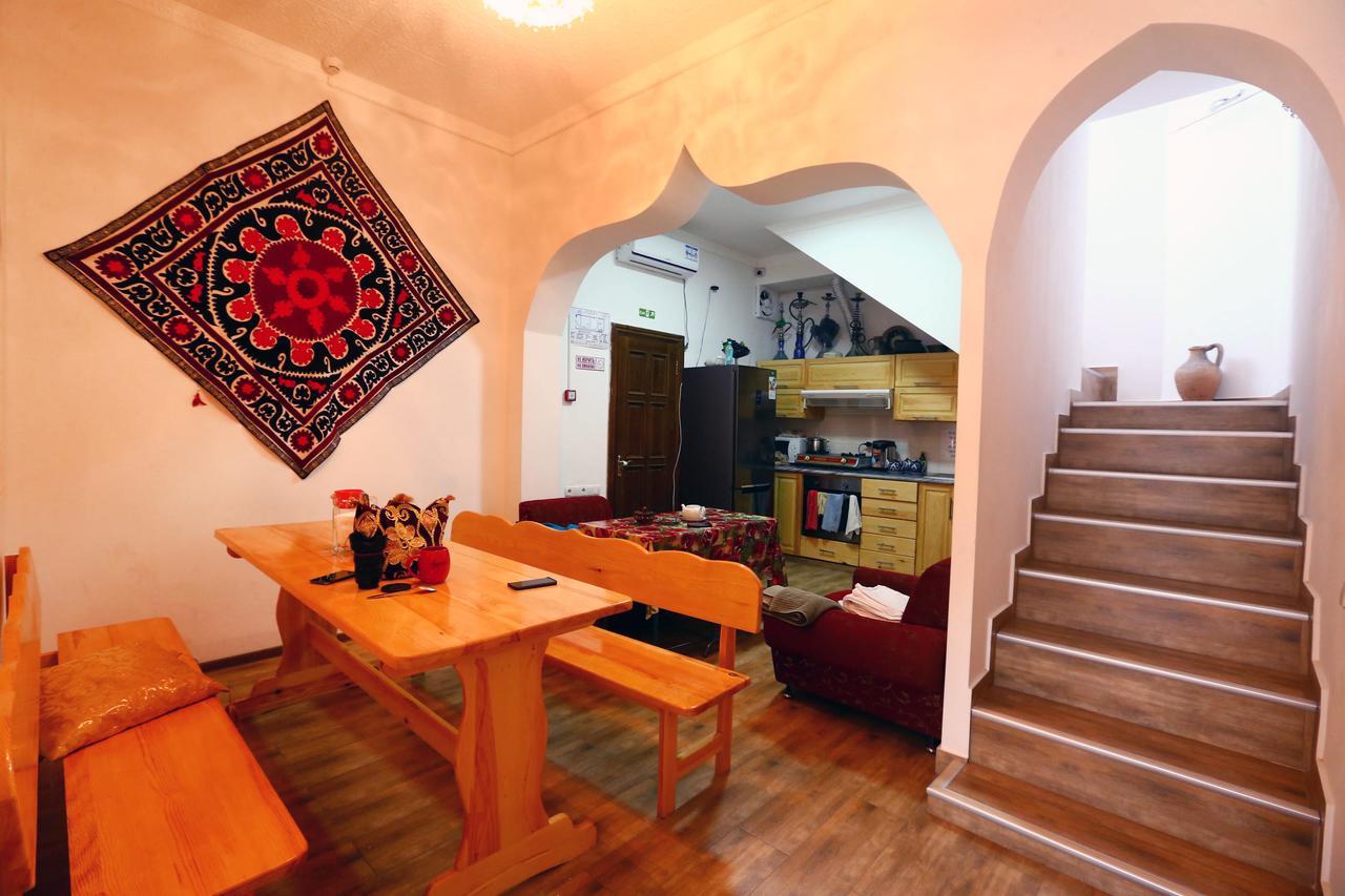 Amir Hostel Samarkand Ngoại thất bức ảnh